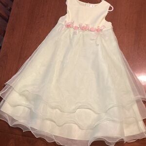 🎉HP🎉 RARE EDITIONS Girls Special Occasion Dress - size 6X